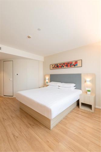 Hanting Hotel Tongliao Ganqika Railway Station