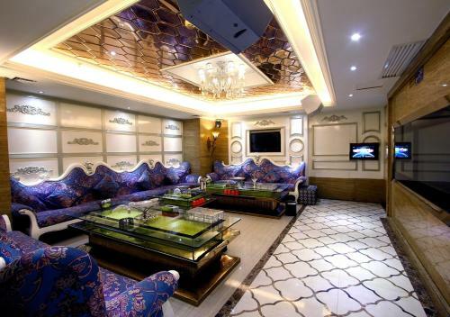 Fuqing Golden Eagle Days Hotel