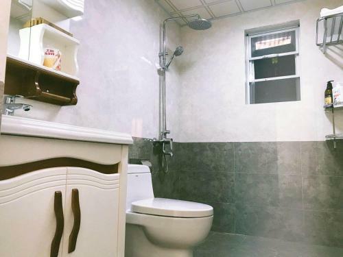 Hostal Zigong Yaju Guesthouse