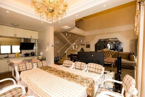 Joy Of Tonight Villa 21 Rooms