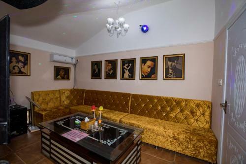 Joy Of Tonight Villa 21 Rooms