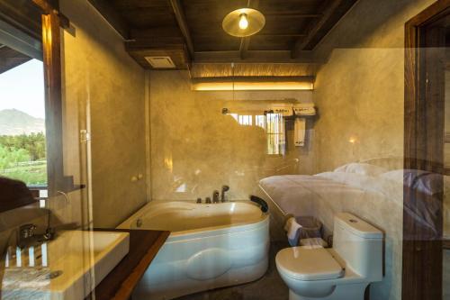 Hostal Zhang Jiajie Tujia Ethnic Guesthouse