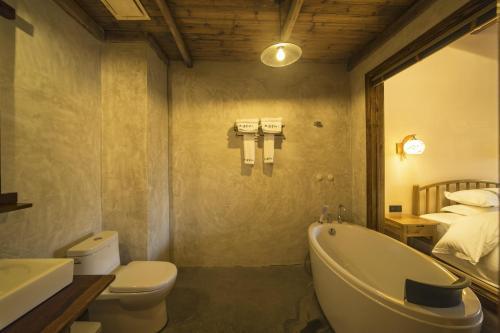 Hostal Zhang Jiajie Tujia Ethnic Guesthouse