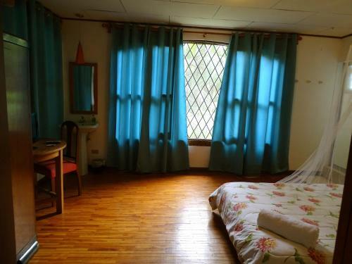 Hostal De La Tierra Ecohouse Farm