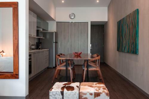 The Train Apartments Santa Ana