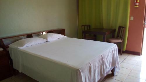 Hotel Cabinas El Tropico