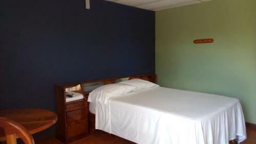 Hotel Cabinas El Tropico