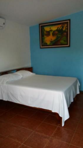 Hotel Cabinas El Tropico