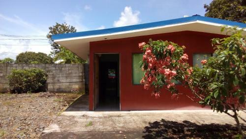 Hotel Cabinas El Tropico