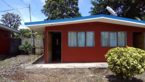 Hotel Cabinas El Tropico
