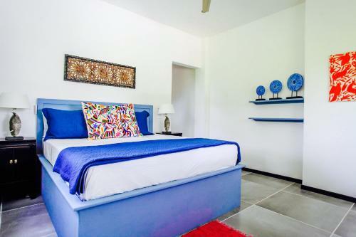 Villa Komodo At Cactus Blue