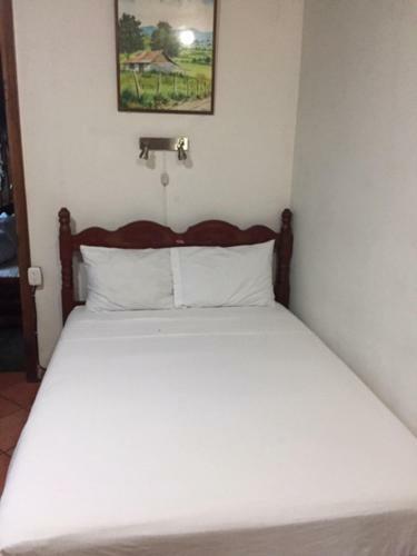 Hotel Mal Pais Surf Camp