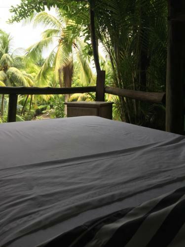 Hotel Mal Pais Surf Camp