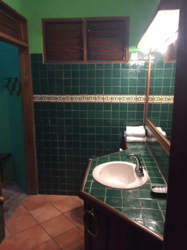 Hotel Mal Pais Surf Camp