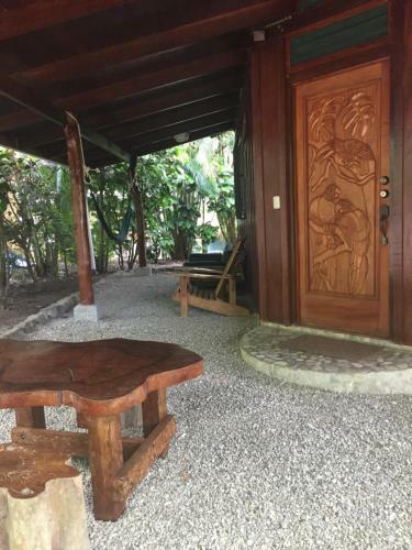 Hotel Mal Pais Surf Camp