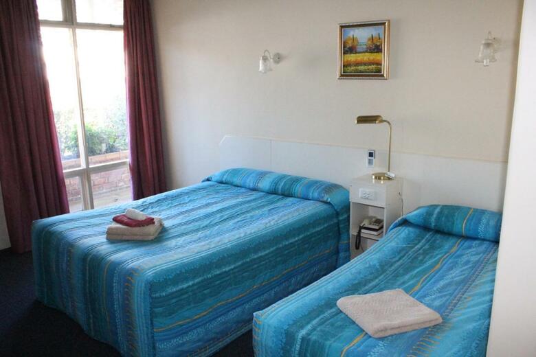 Hotel Jacksons Motor Inn