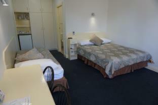 Hotel Jacksons Motor Inn