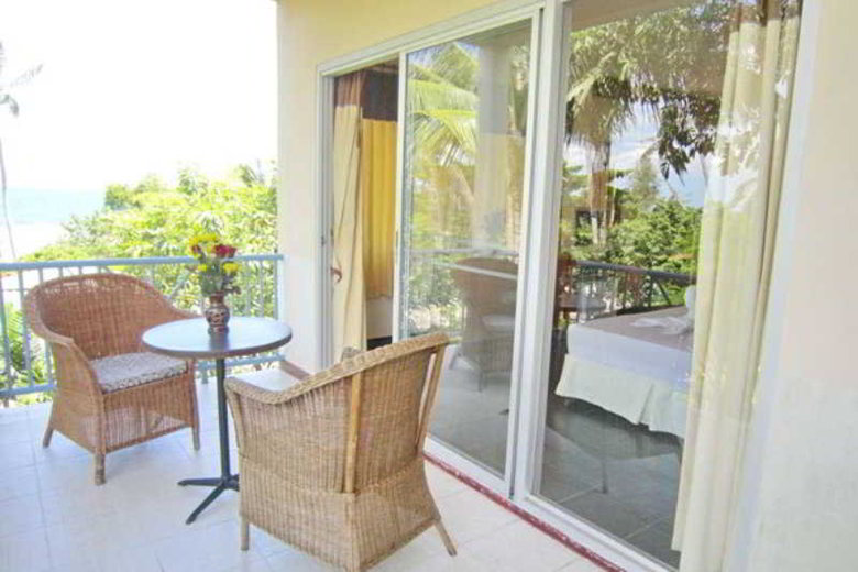 Hotel Thaniza Beachfront Resort