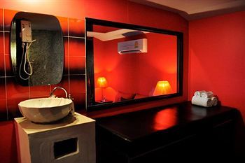 Hotel Bay Lounge & Resort