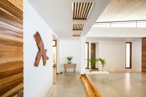 Luxury Beachfront Villa Akoya