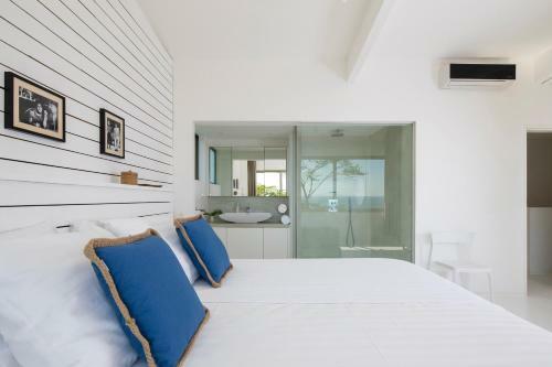 Panavision Villas