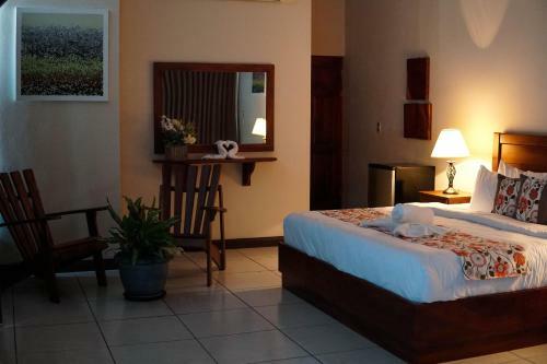 Hotel Puerta Del Cielo Quepos