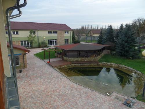 Hotel Dv?r