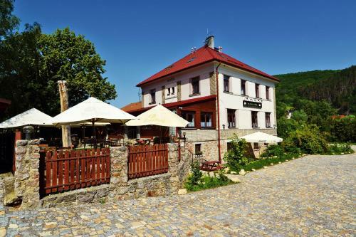 Hostal Penzion Karl?tejn
