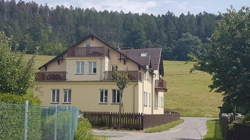 Apartm�ny Karlovick� Dv?r