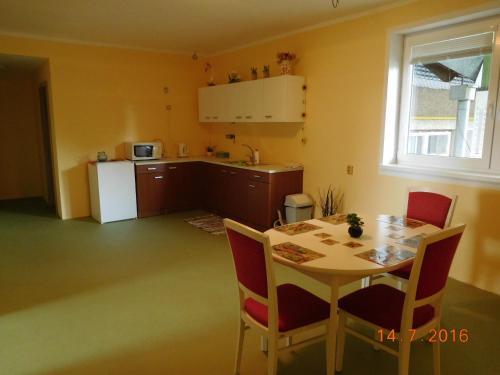 Hostal Penzion Na Podlu?�