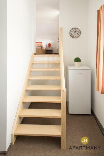 Apartm�ny Jind?ich?v Hradec