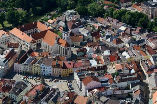 Apartm�ny Jind?ich?v Hradec