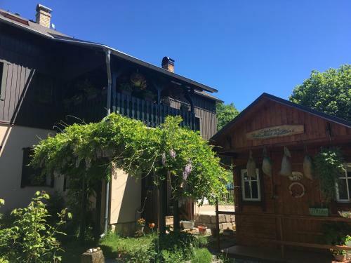 Hostal Penzion Pod Rozhlednou
