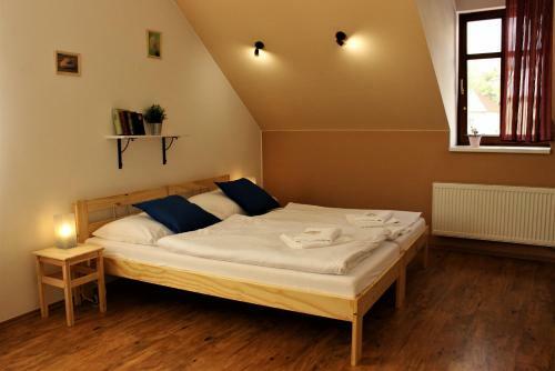 Hostal Penzion A Restaurace U ?eky