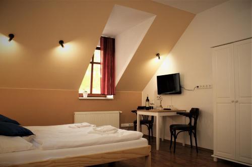 Hostal Penzion A Restaurace U ?eky