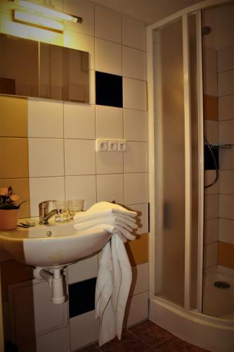Hostal Penzion A Restaurace U ?eky