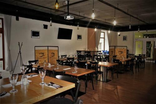 Hostal Penzion A Restaurace U ?eky