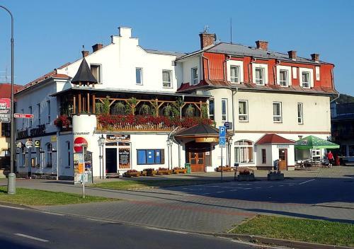 Hostal Hotel Sta?�?