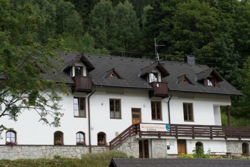Hostal Penzion Skiland Pet?�kov