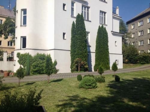 Apartments Villa Whitehouse