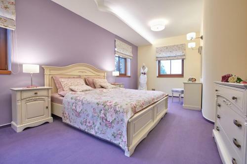 Hostal Penzion Na Kraji Lesa