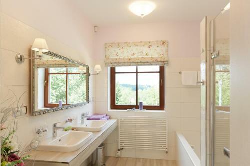Hostal Penzion Na Kraji Lesa