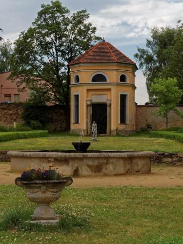 Apartamento Zamek Usobi