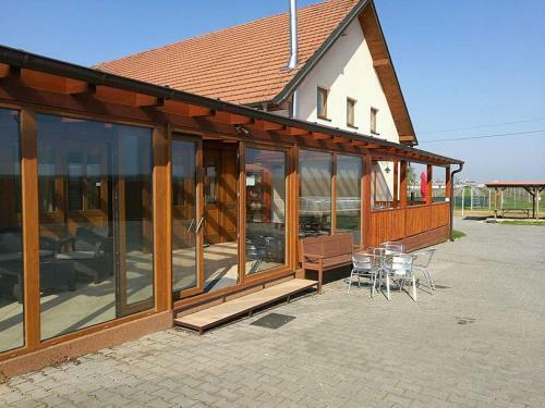 Hostal Penzion Kos�k Tvrdonice