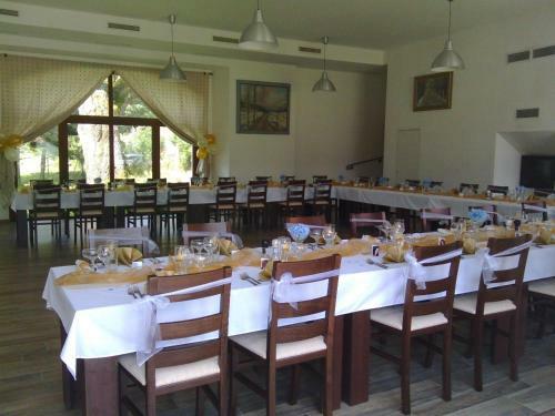 Hostal Penzion Van?veck� Dv?r