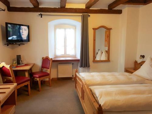 Hotel & Restaurant H�llen