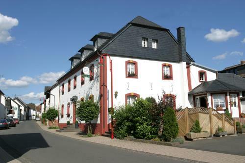 Hotel & Restaurant H�llen