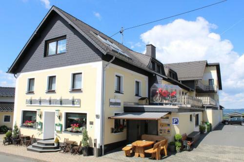 Hotel & Restaurant H�llen