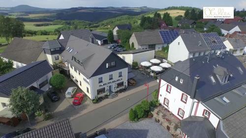 Hotel & Restaurant H�llen