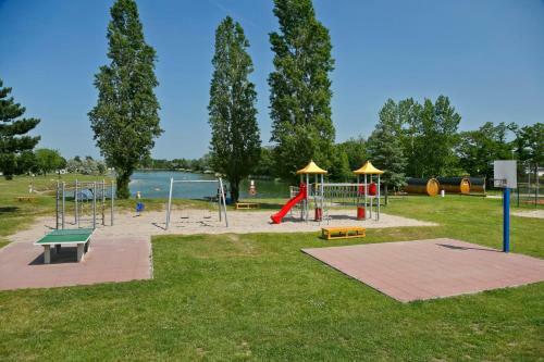 Knaus Campingpark Bad D�rkheim